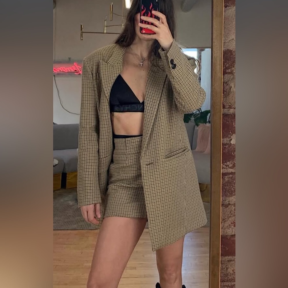 brown+tan houndstooth skirt suit💼